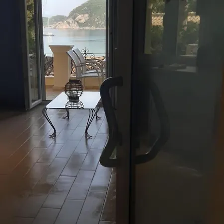 Theodora View Klio * Agios Georgios Pagon